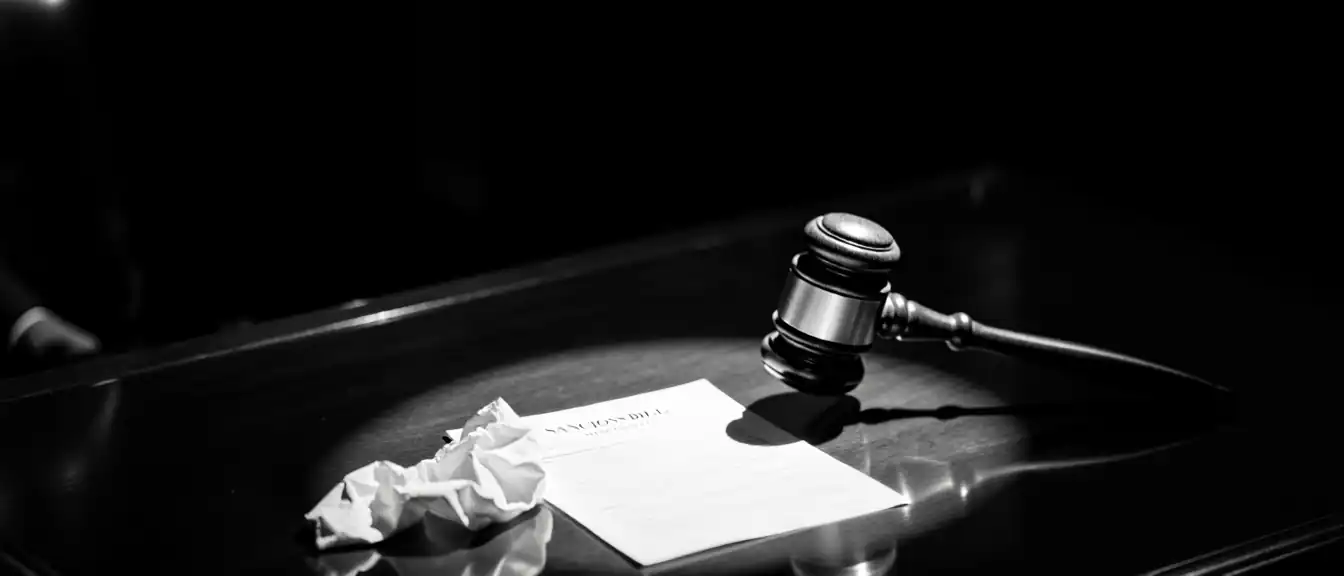 Битва за пошлины: почему новый санкционный пакет США застрял в политическом тупике
