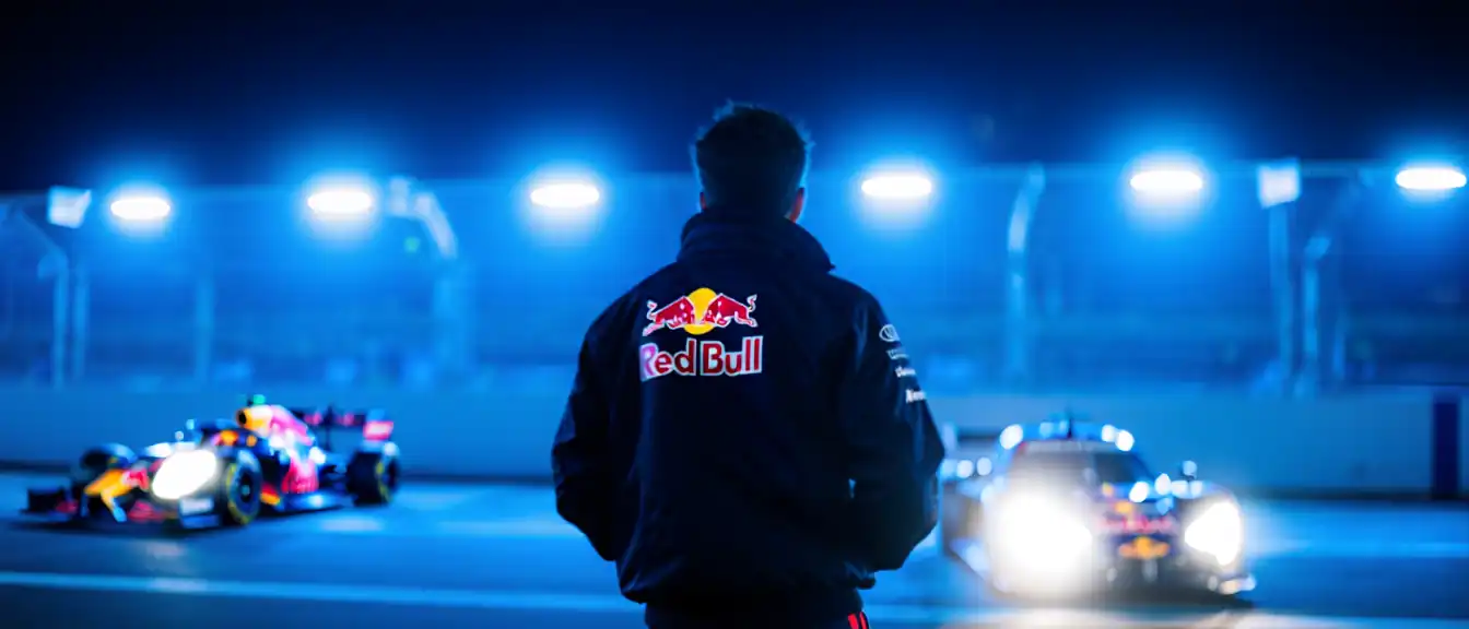 Француз Лоран Мекис продолжит возглавлять команду Red Bull Racing до 2031 года