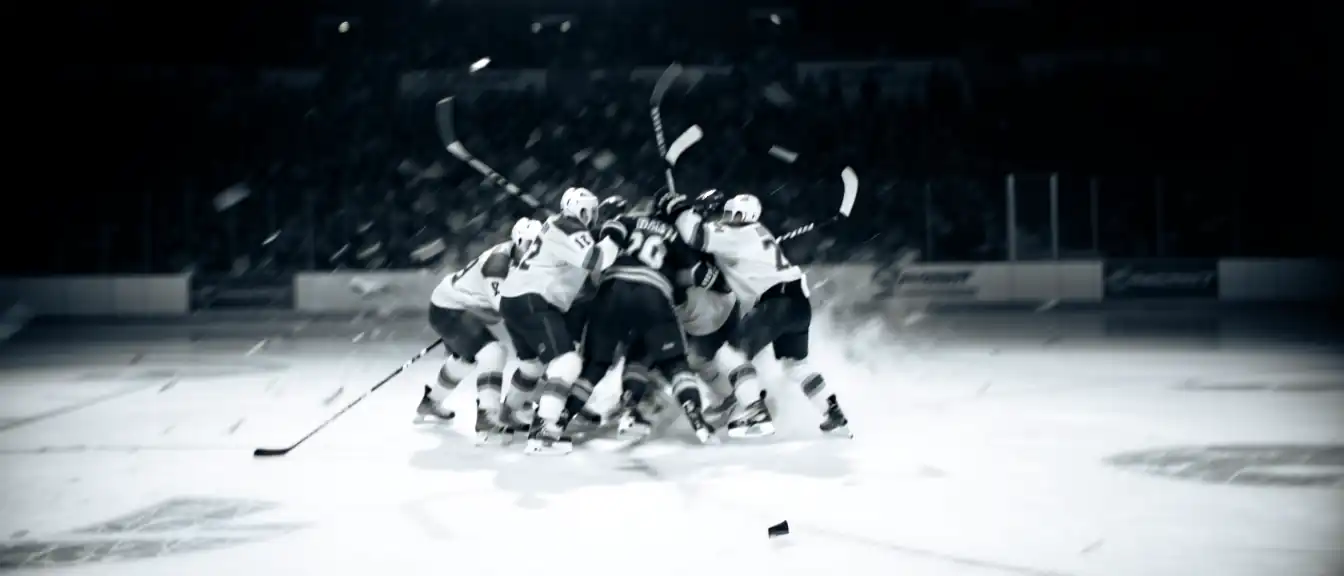 Массовая потасовка в Санкт-Петербурге: игроки «Динамо» получили крупный штраф в начале матча